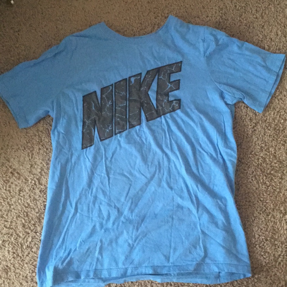 Nike t-shirt